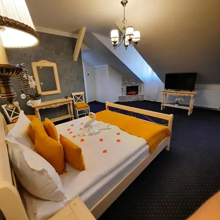 Select House