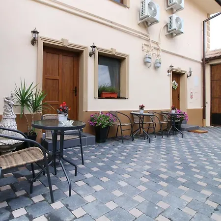 Select House Guest house *