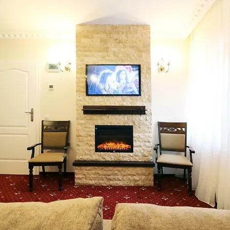 Select House