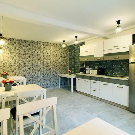 Select House *